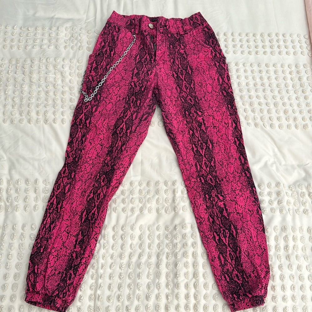 FashionNova Snakeskin Pants (with detachable chain) | Size: M